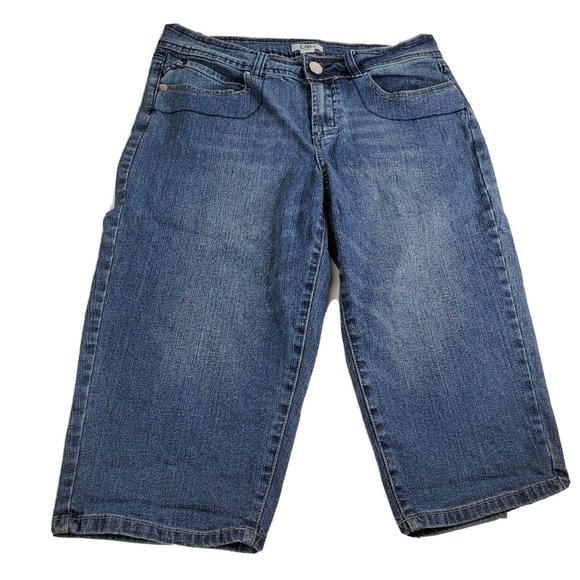 Cato Denim Capris - Long Shorts Women's Size 8 Stretch Cotton Blend 32 x 16.5 - Picture 1 of 7
